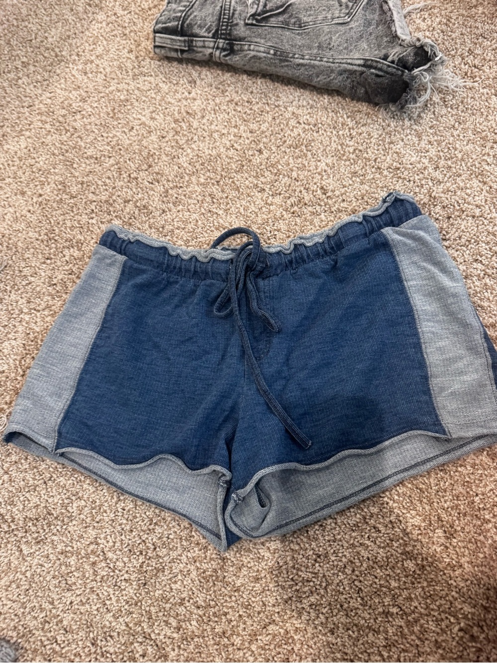 cloth & stone Two-Tone Navy and Light Blue Knit Drawstring Shorts